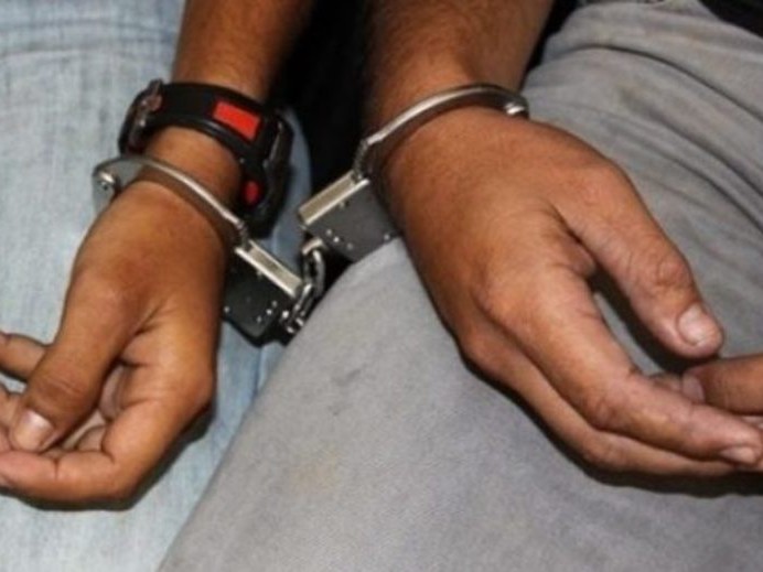 फरार रहेका दुई जना पक्राउ 